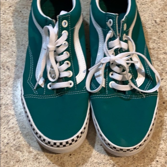 Vans size 8.5 in great condition - Picture 2 of 4